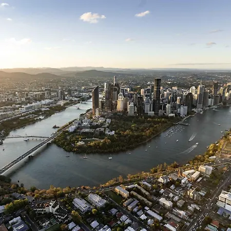Citybeach At Queens Wharf With Spectacular Views Includes Parking Brisbane