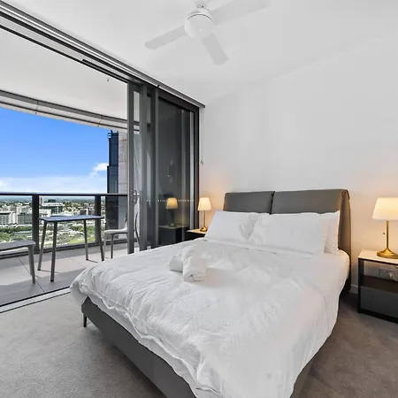 Lv 20 Private Luxury On Queens Wharf Apartment Brisbane