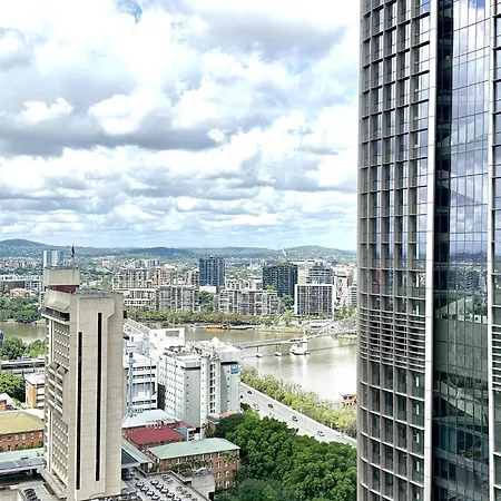 Skyline Poetry - Premium On The Star Bne Brisbane