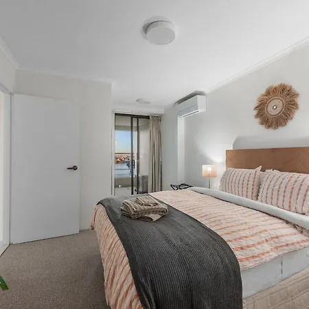 Skyline Stunner 3bed-2bath-1car-views - Cbd *