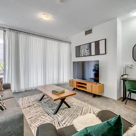 Apartment Wild Luxe Front Escape- 1 Min Walk Southbank Brisbane