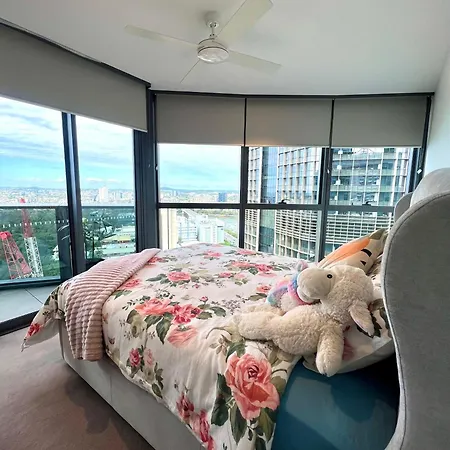 Homestay Luxury At Queens Wharf Tower