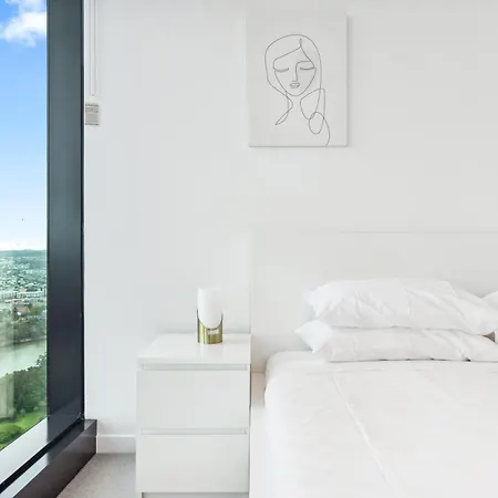 Huge 3bed 3bath Skyhigh View *