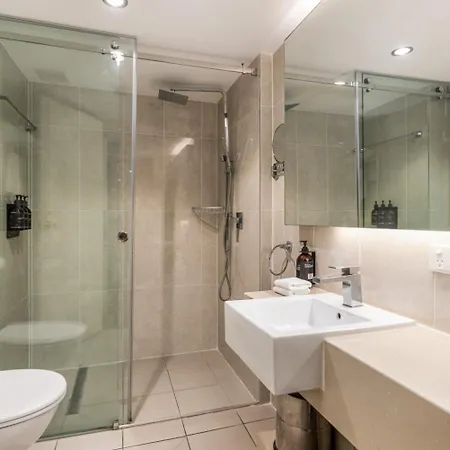 Diana Woolloongabba Hotel 4*