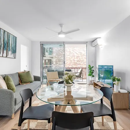 Apartment Stylish And Comfy 2br In Medical District With Parking *
