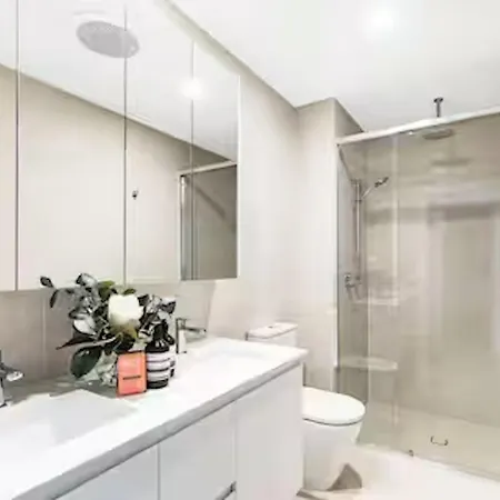 Park Ave Retreat - 3 Carparks, Wifi, Bbq, King Bed Apartment Brisbane