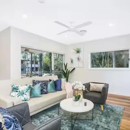 Park Ave Retreat - 3 Carparks, Wifi, Bbq, King Bed Apartment Brisbane