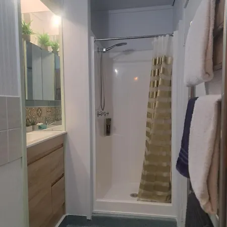 1960s Pool House - Hosted 4*