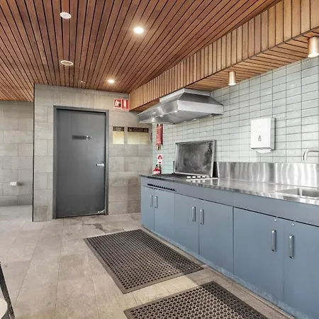 Skyrise Style - 1bed-1bath-1car-views - Cbd Apartment Brisbane