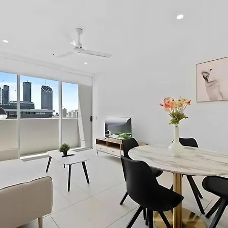 Urban Luxe Retreat, Stylish 1br In South Apartment Brisbane