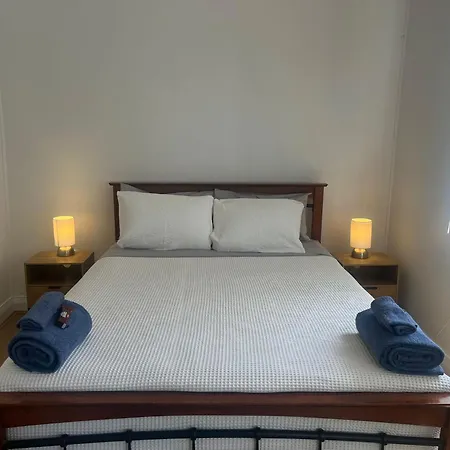 Cozyhomes Woolloongabba Bed & Breakfast
