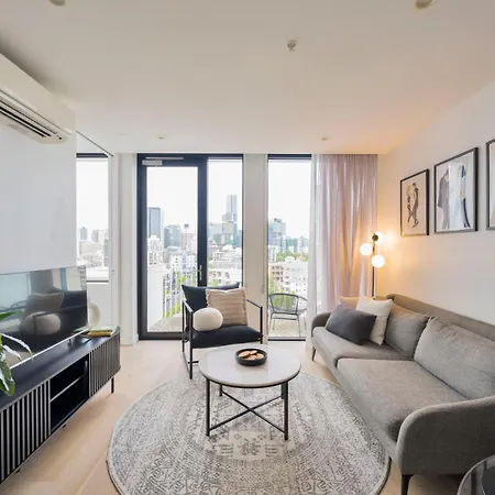 Spacious 2bed 2bath With Views
