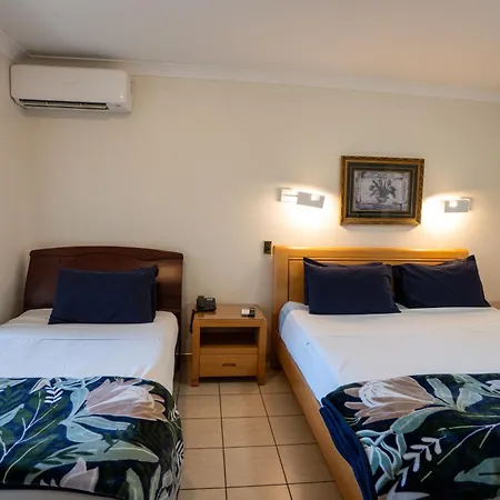 Novena Palms 4*