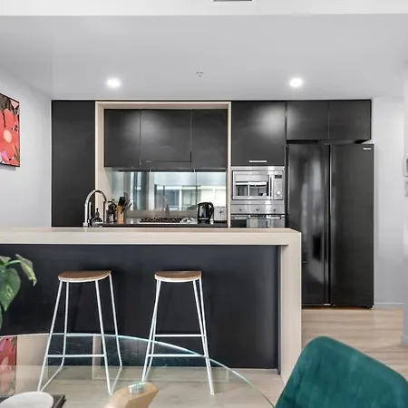 South Bank Sensational - 2bed-2bath-1car-pool Apartment