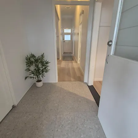Holiday home Charming 4bdr Inc Separate Studio, Newly Renovated Brisbane