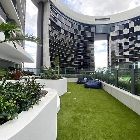 Luxury Casino Skyrise Haven 1bdr Apartment
