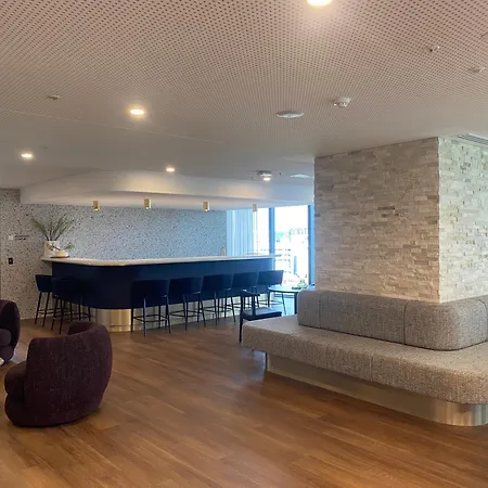 Luxury Casino Skyrise Haven 1bdr