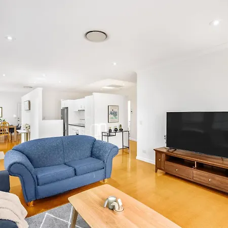 Holiday home Cozy Hub Near Food Fusion Family Business Ideal Brisbane