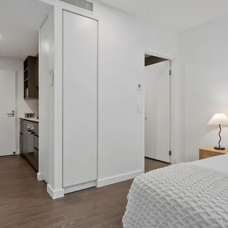 Fully Equipped Inner-city Near Cbd