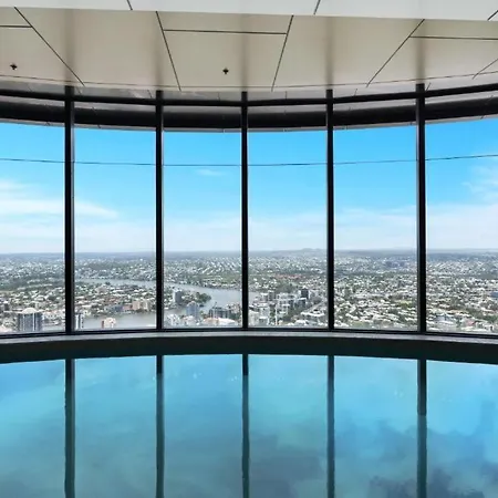 Cbd Luxe Pad Skytower Pool & Gym Apartment *