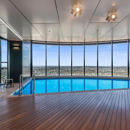 Stylish 2br - Tallest Building In Pool, Gym *