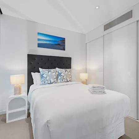 Stylish 2br - Tallest Building In Pool, Gym Apartment Brisbane