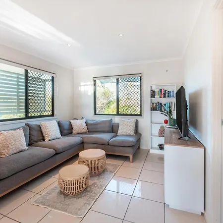 Inner New Farm 3-bed Townhouse With Yard Holiday home *