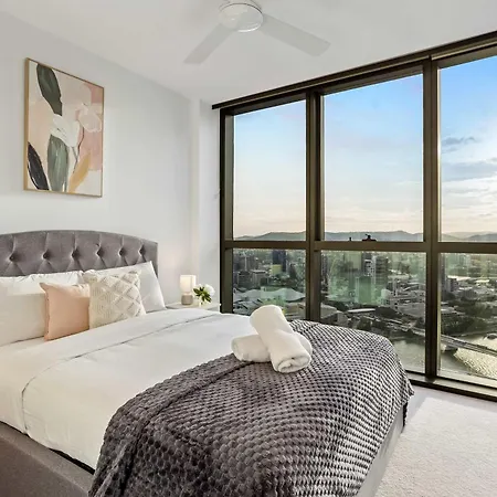 Iconic Views - Queen's Wharf 1br - Casino & South Bank Apartment *