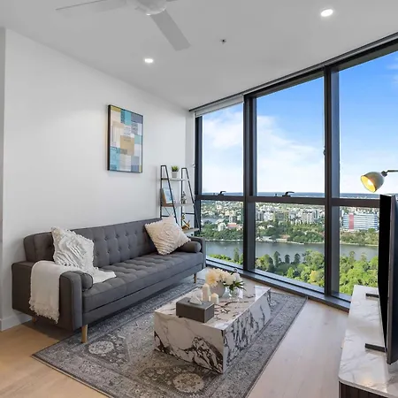 Apartment Your Qw Escape - Pool Gym & Stunning Sky View