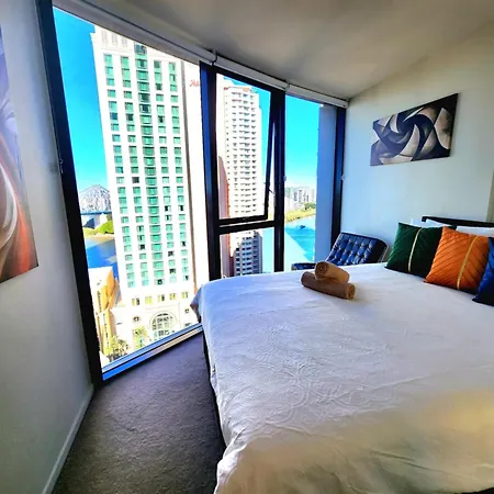 Location And Splendid Views Apartment
