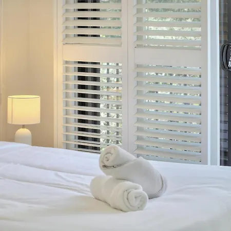 Villa Sunny St Lucia With 5 Beds & Free Parking