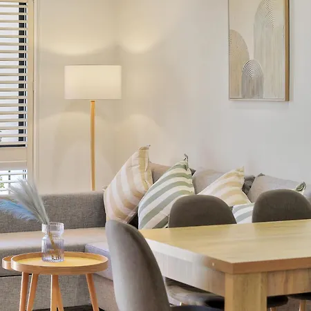Sunny St Lucia With 5 Beds & Free Parking Villa Brisbane