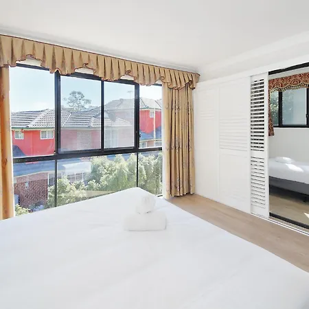 Sunny St Lucia With 5 Beds & Free Parking *
