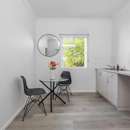 Stylish Centre - Short Walk To Hosp *