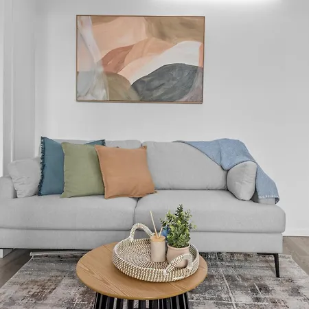 Apartment Stylish Centre - Short Walk To Hosp *