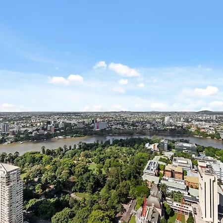 Queens Wharf - Luxe 2br With Stunning Views & Pool Apartment