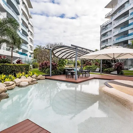 Apartment Riverside At Wateredge West End *