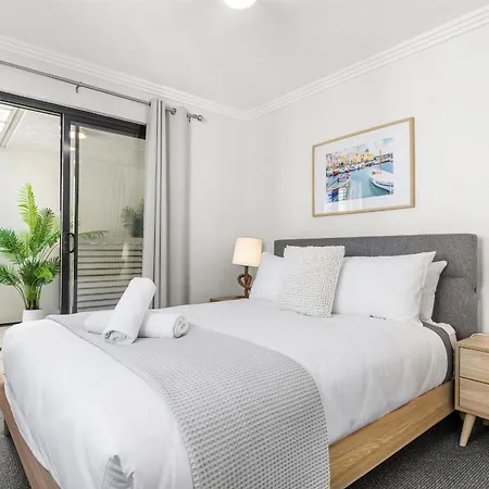 Oxlade Luxury Riverfront Brisbane