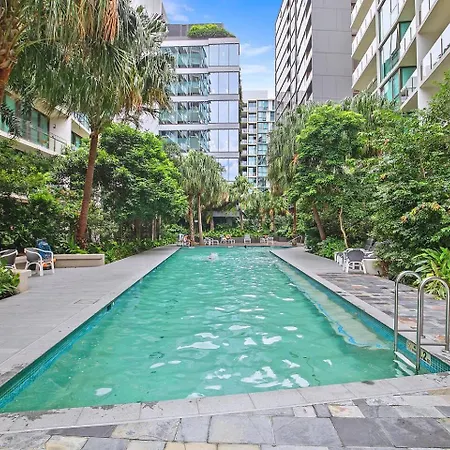 'sage Bloom' Elegant Newstead With Shared Pool Apartment Brisbane