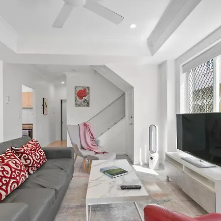 The On Shire - Comfort Near Coorparoo Square Villa *