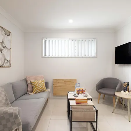 Smart Self Check-in - Freney Park Apartment Brisbane