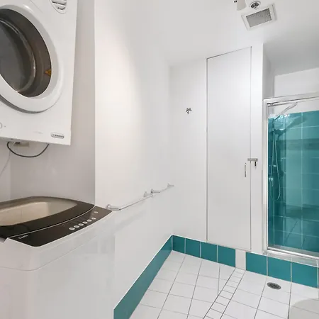 Spacious 1 Bedroom In Teneriffe * Brisbane