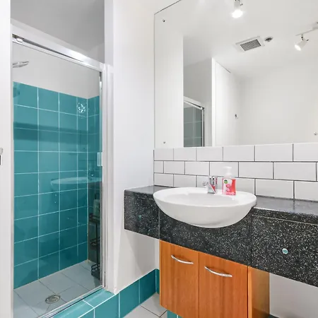 Spacious 1 Bedroom In Teneriffe