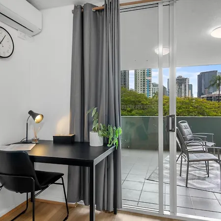 Cathedral Place Fortitude Valley Apartment *