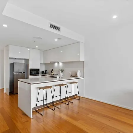 Capri - Executive 1br In Fortitude Valley Parking Brisbane