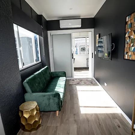Quarters Hostel *