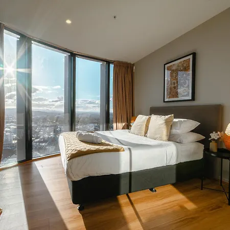 Lux 35th Floor 2br 2bath, Infinity Pool, Gym, Wifi *