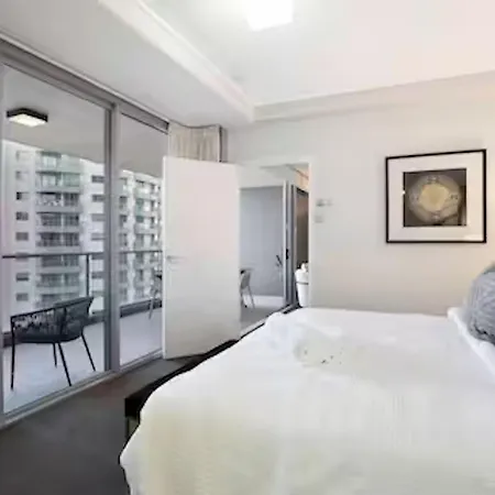 Holly's Skyline-views, Pool, Spa, Cbd Apartment Brisbane