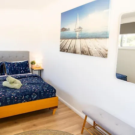 Hot Tub, Ice Bath, Gym, Sauna, Pool Table Coorparoo Haven Homestay Brisbane