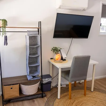 Hot Tub, Ice Bath, Gym, Sauna, Pool Table Coorparoo Haven *
